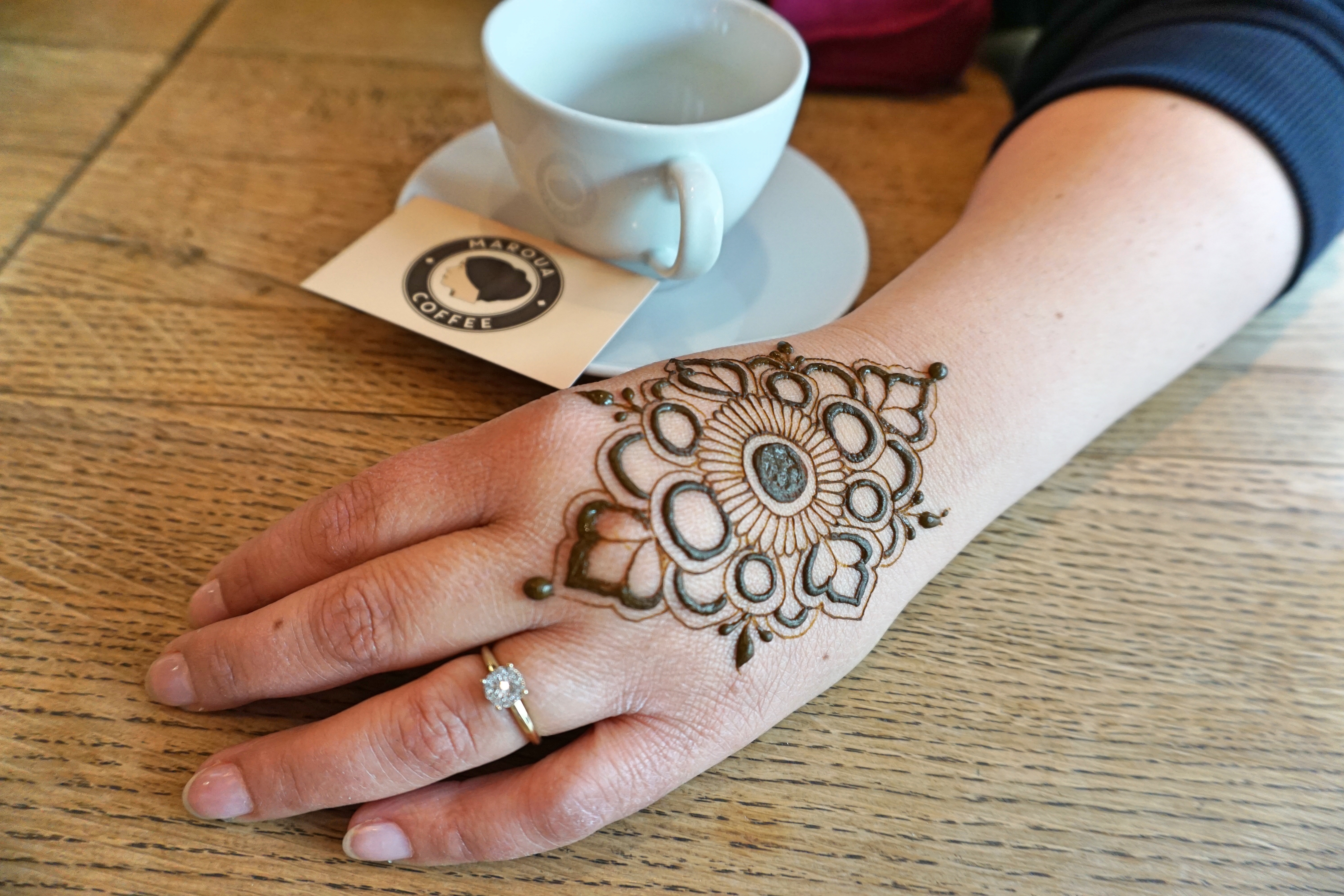 Henna arte de un cliente creado por Bilge Yurttas.